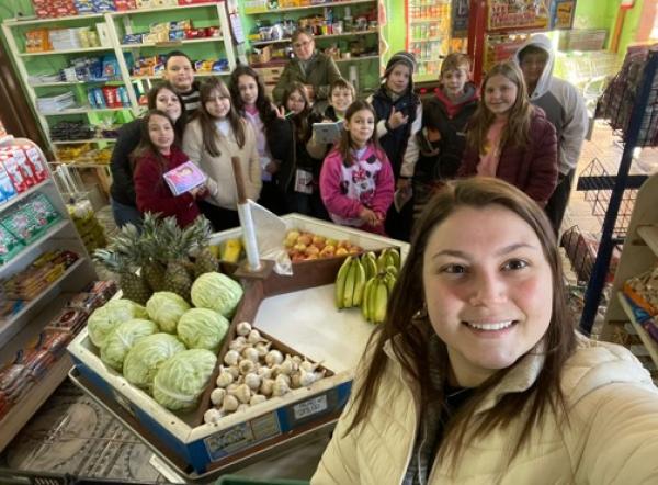 Cidadãos do Futuro: Escola Transforma Educação Financeira e Fiscal em Prática Diária